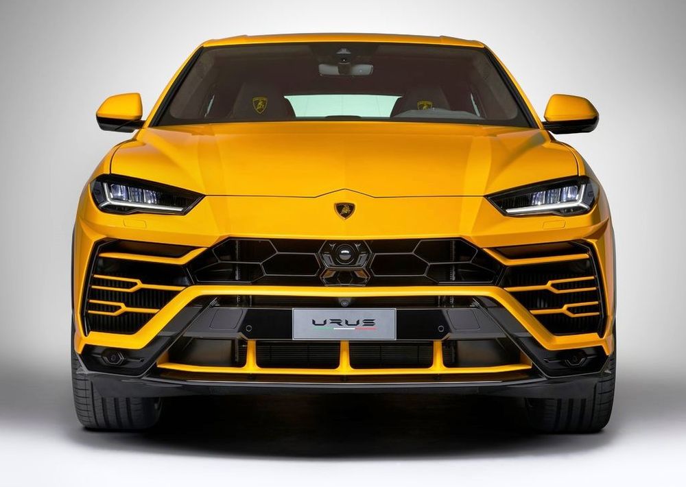Lamborghini Urus Image Listing 9