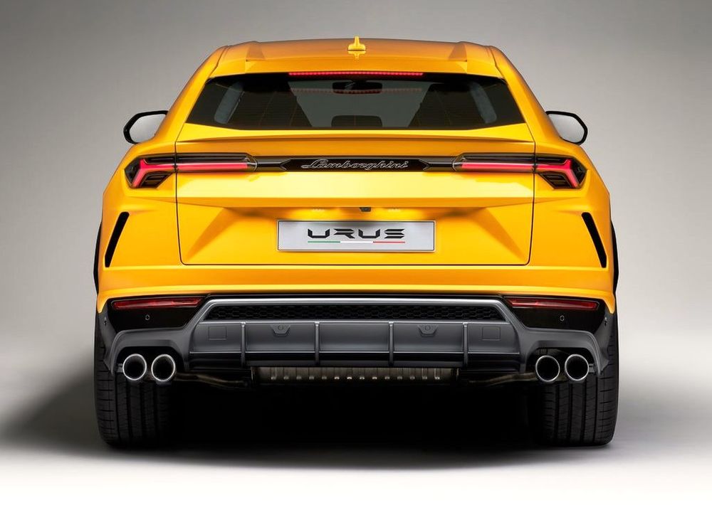 Lamborghini Urus Image Listing 10