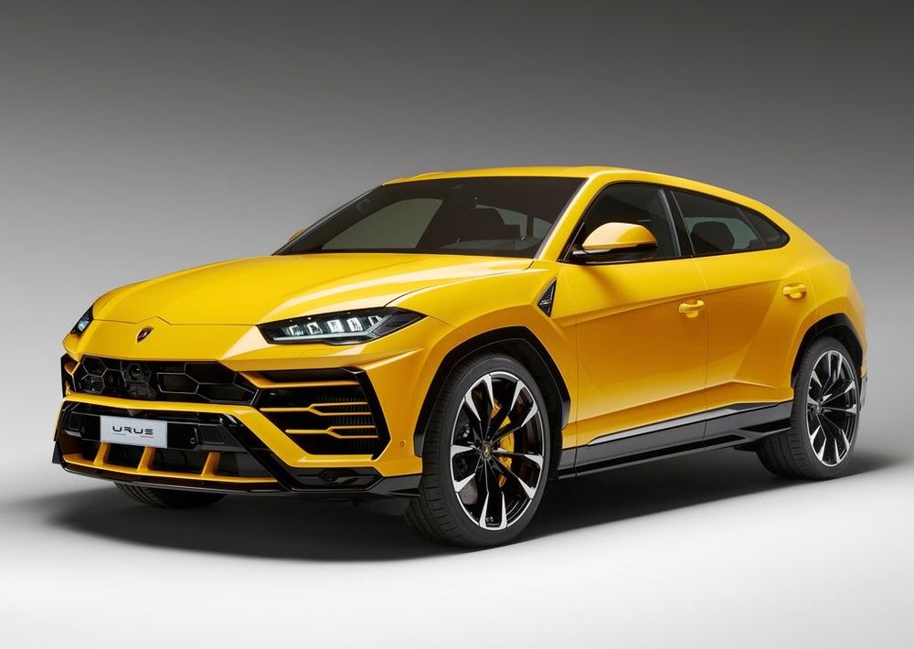 Lamborghini Urus Image Listing 2