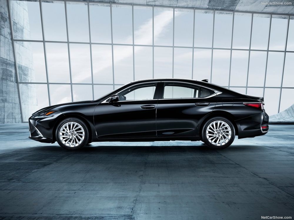 Lexus ES Image Listing 9