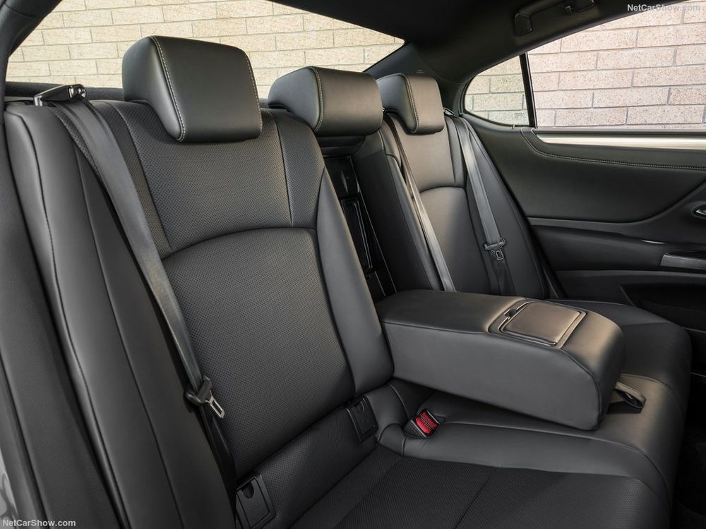 Lexus ES Image Listing 5