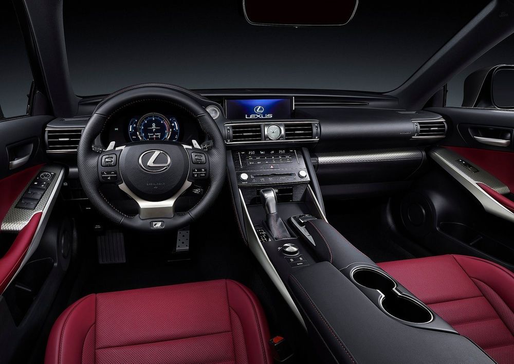 Lexus IS Image Listing 12