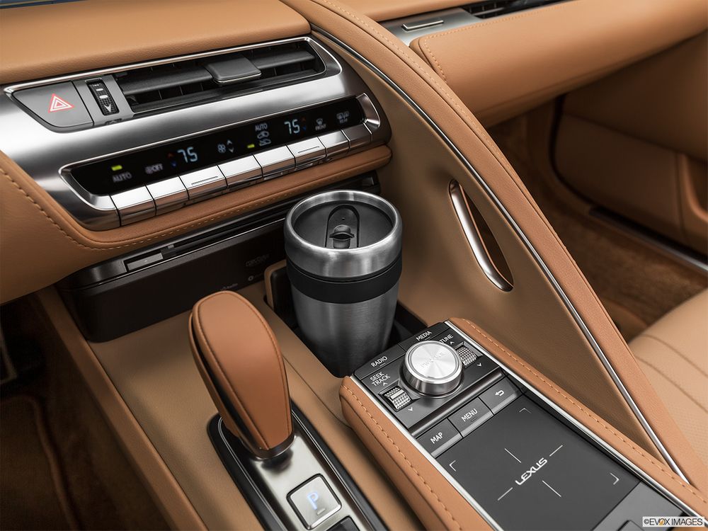Lexus LC 500 Convertible Image Listing 14