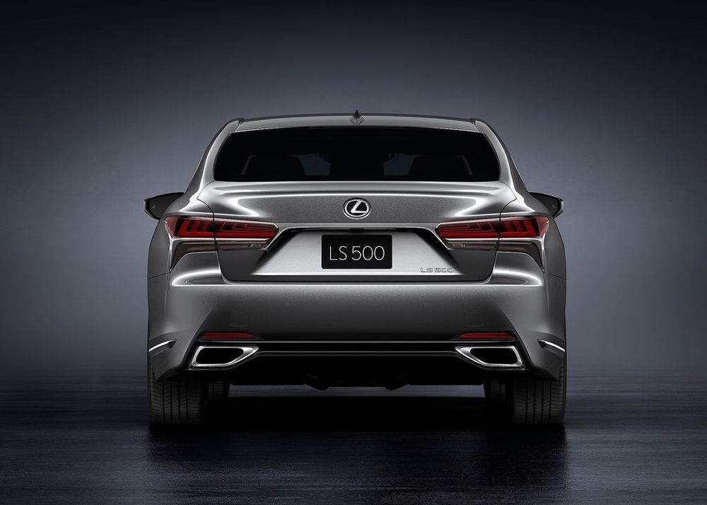 Lexus LS Image Listing 8