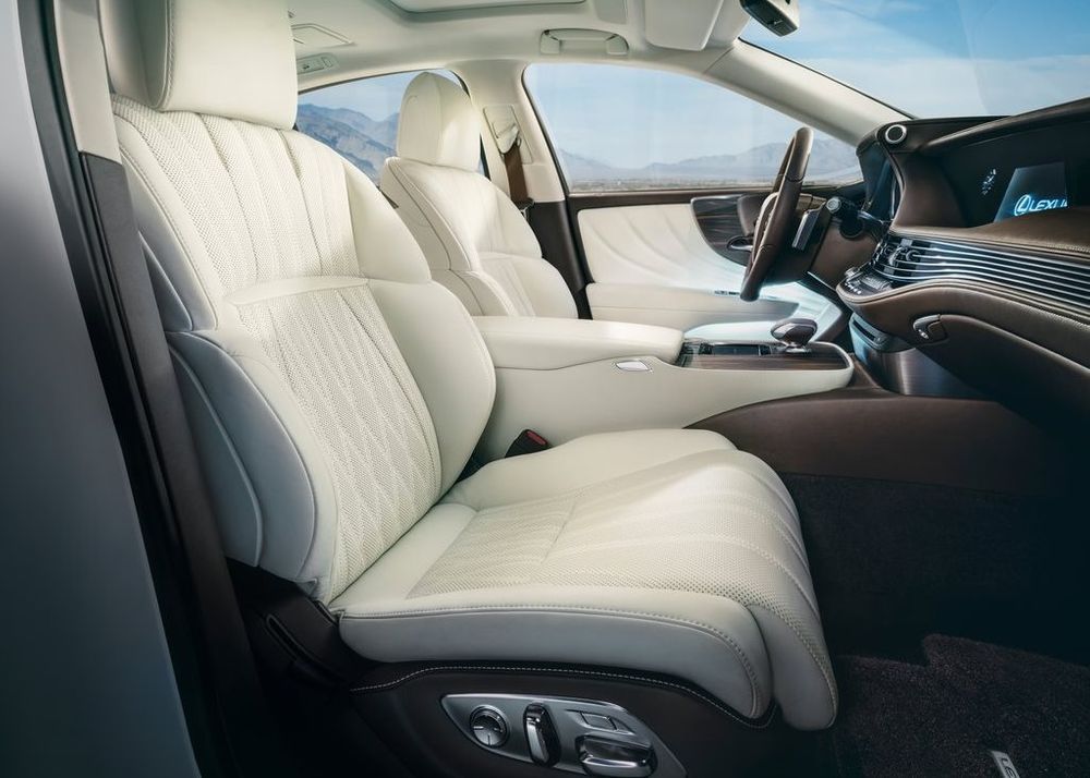 Lexus LS Image Listing 9
