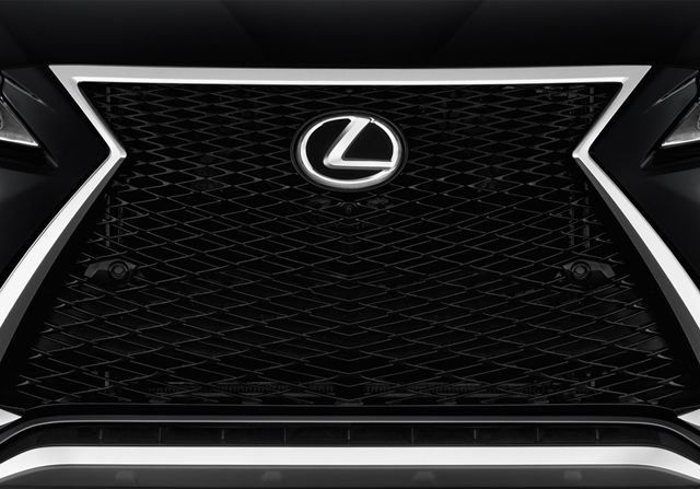 Lexus RX Image Listing 7