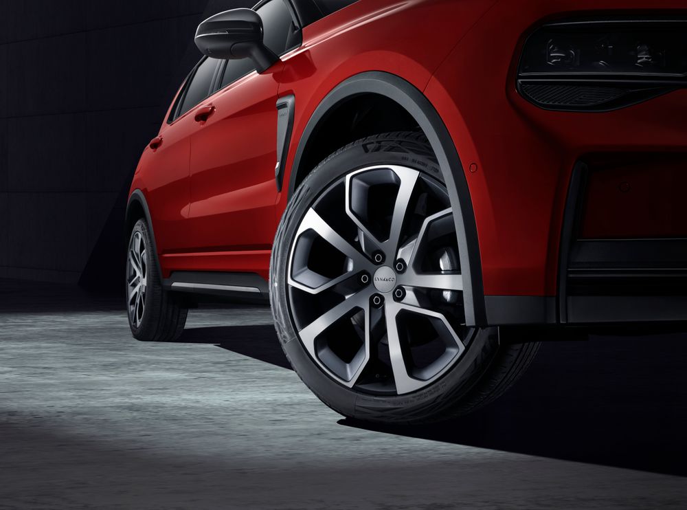 Lynk & Co 1 Image Listing 8