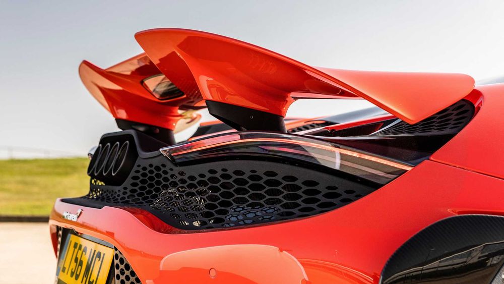 McLaren 765LT Image Listing 7
