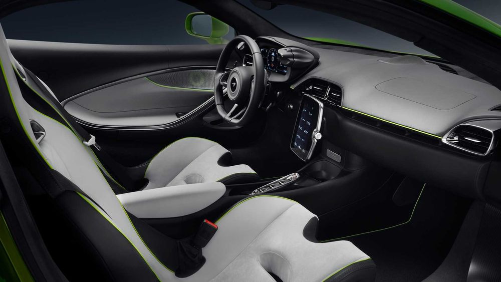 McLaren Artura Image Listing 8