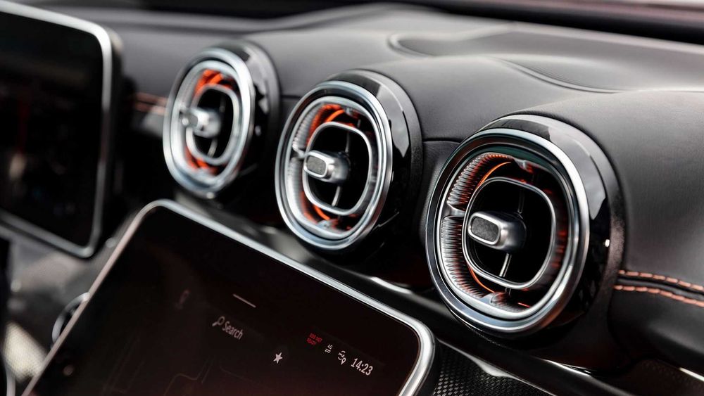Mercedes-Benz C-Class Image Listing 14