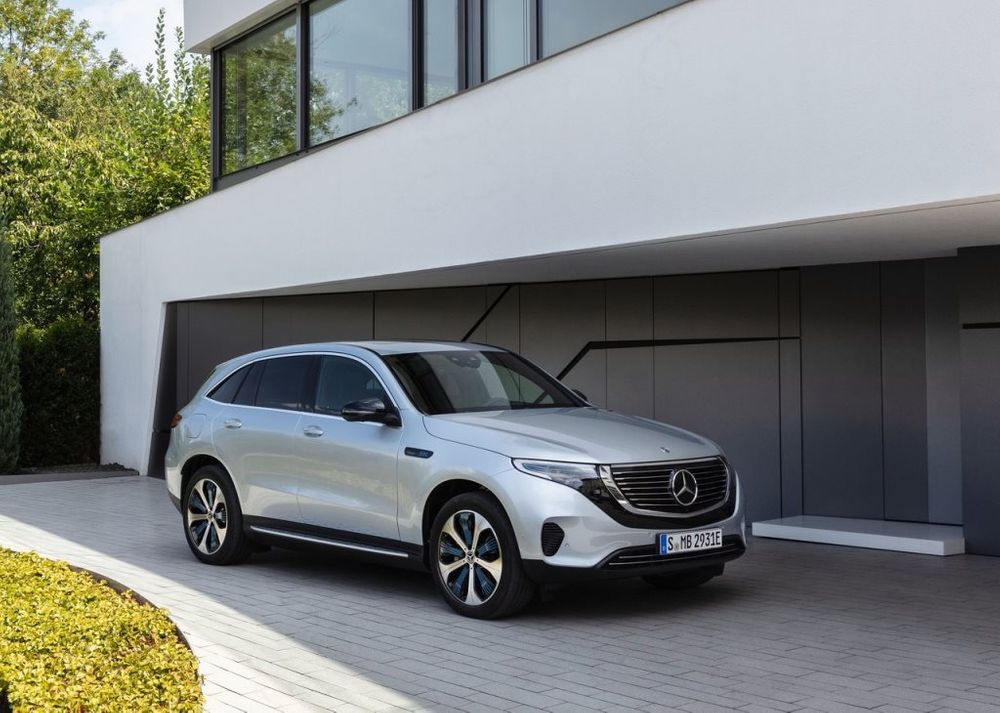 Mercedes-Benz EQC Image Listing 5