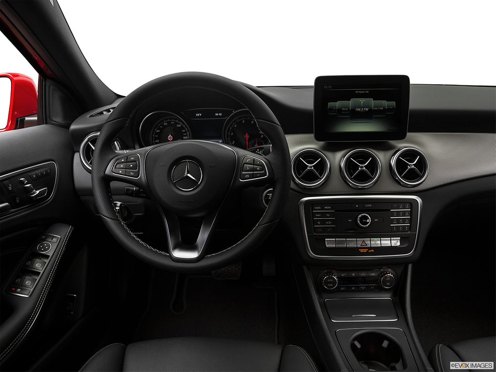 Mercedes-Benz GLA Image Listing 10