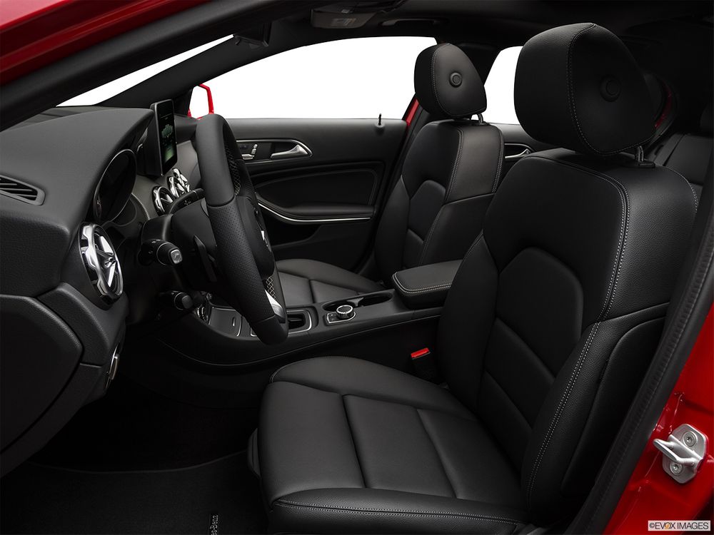Mercedes-Benz GLA Image Listing 17