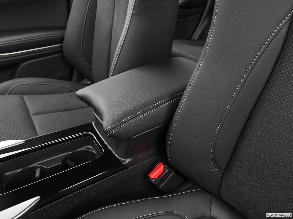 Mitsubishi Eclipse Cross Image Listing 13