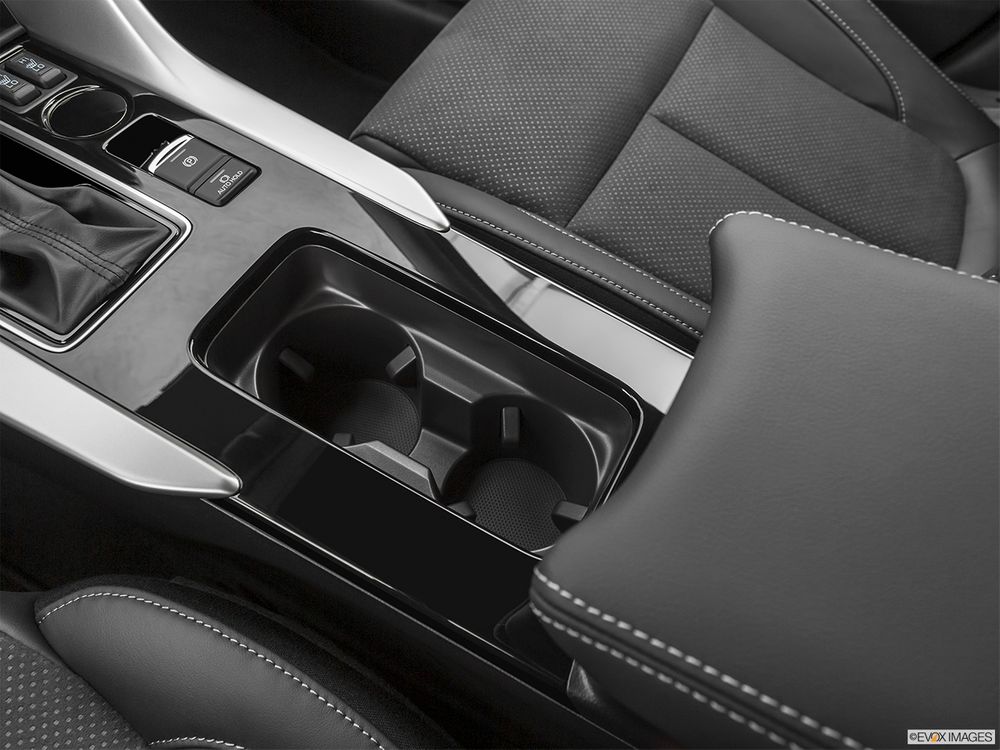 Mitsubishi Eclipse Cross Image Listing 18