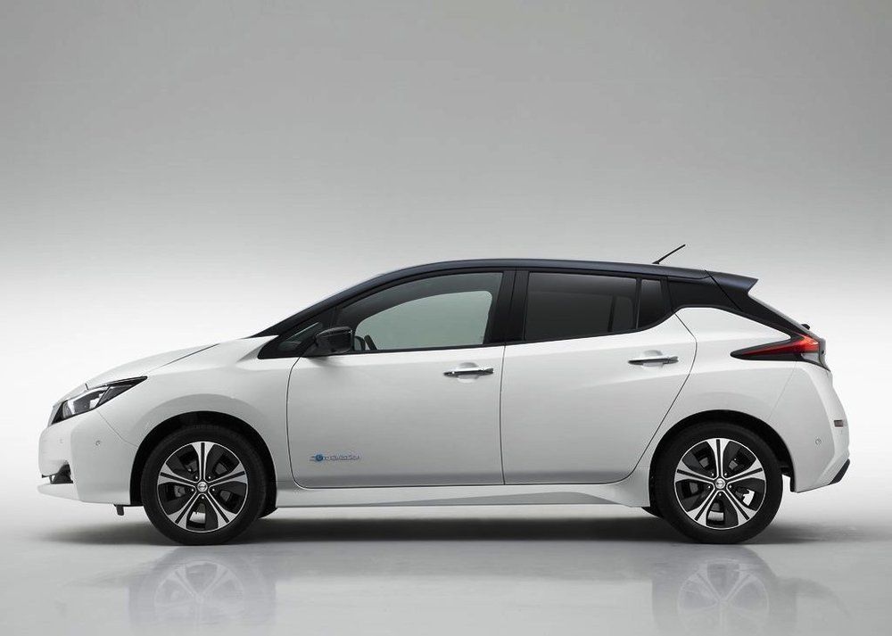 Nissan Leaf Image Listing 7