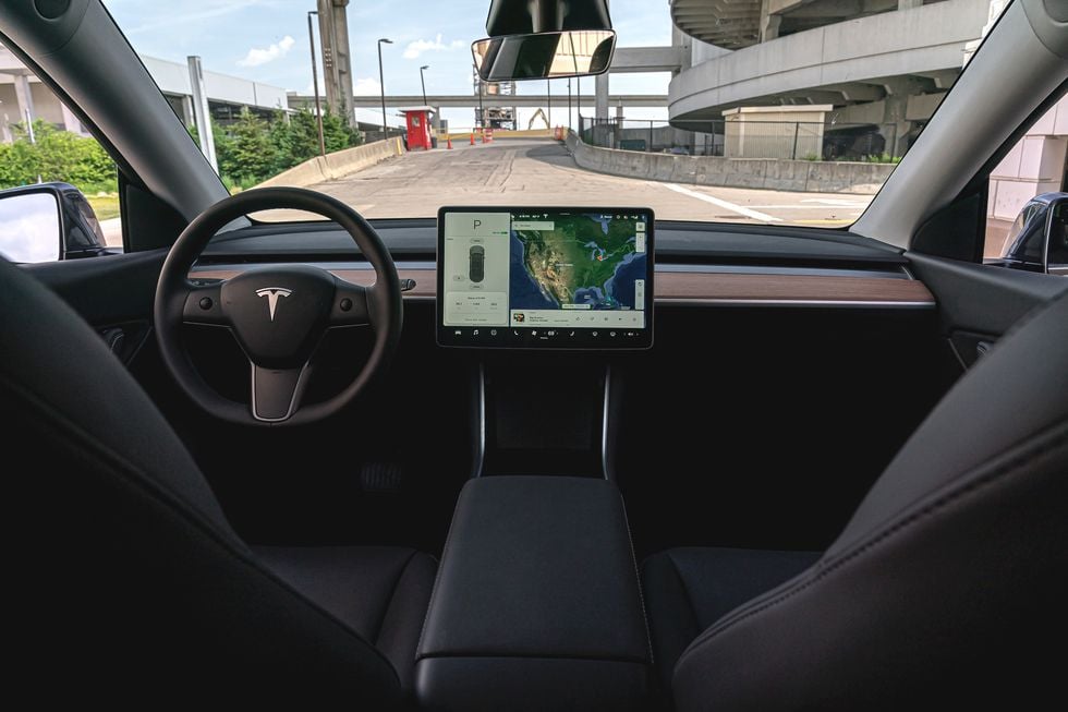 Tesla Model Y Image Listing 4