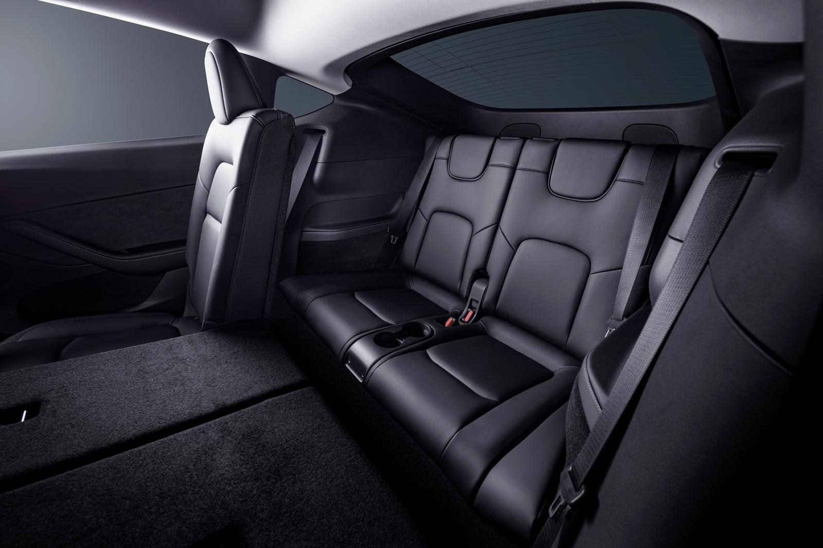 Tesla Model Y Image Listing 5