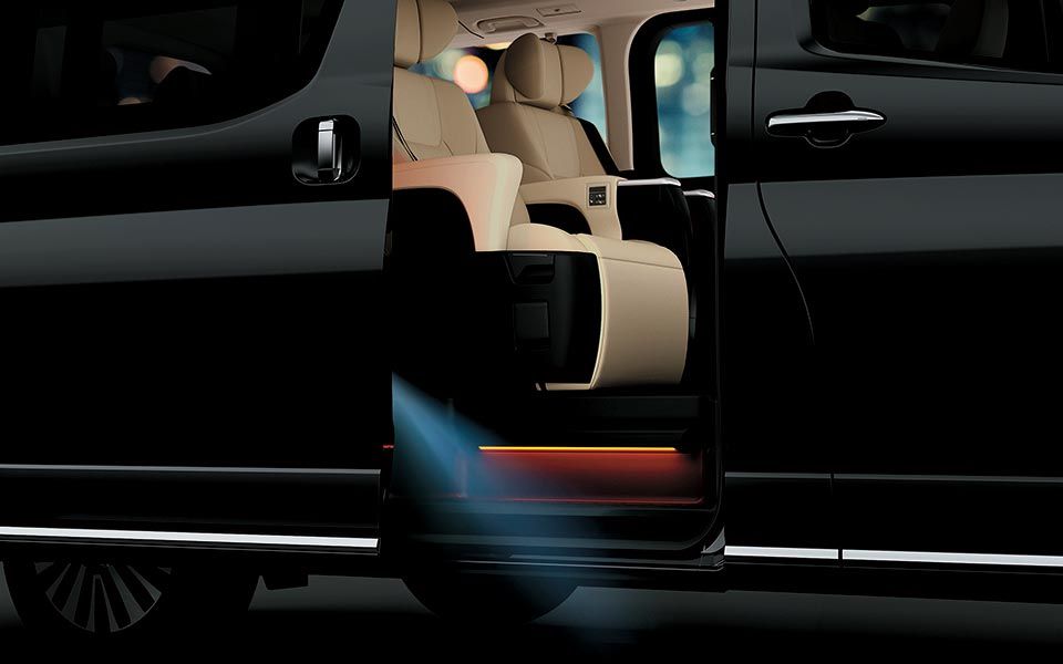 Toyota Granvia Image Listing 4