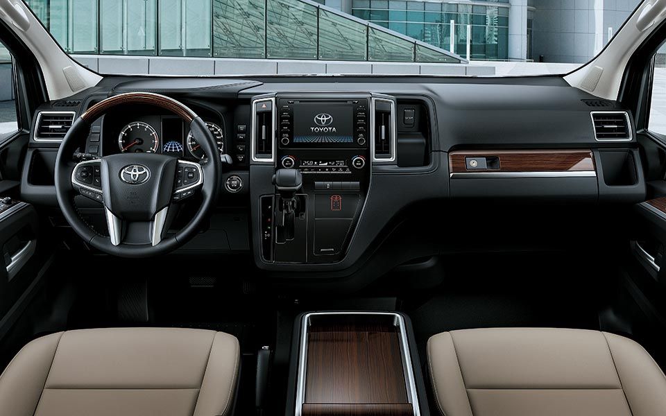 Toyota Granvia Image Listing 9