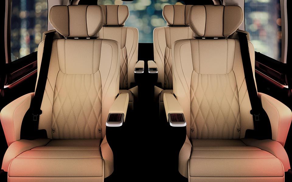 Toyota Granvia Image Listing 12
