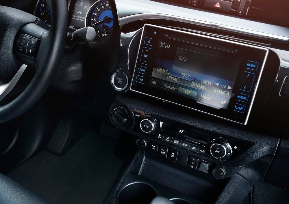 Toyota Hilux Image Listing 18