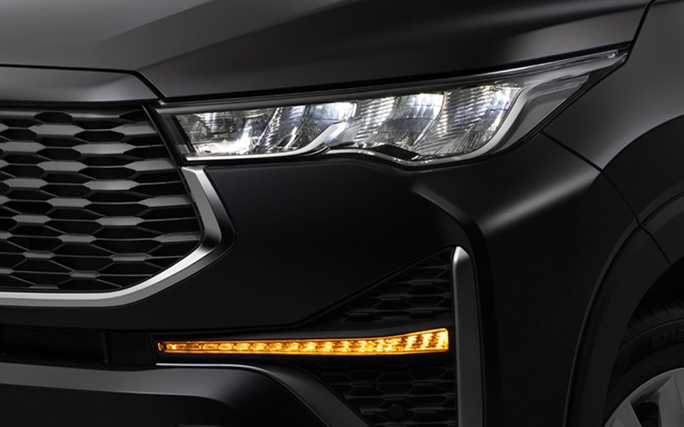 Toyota Innova Image Listing 2