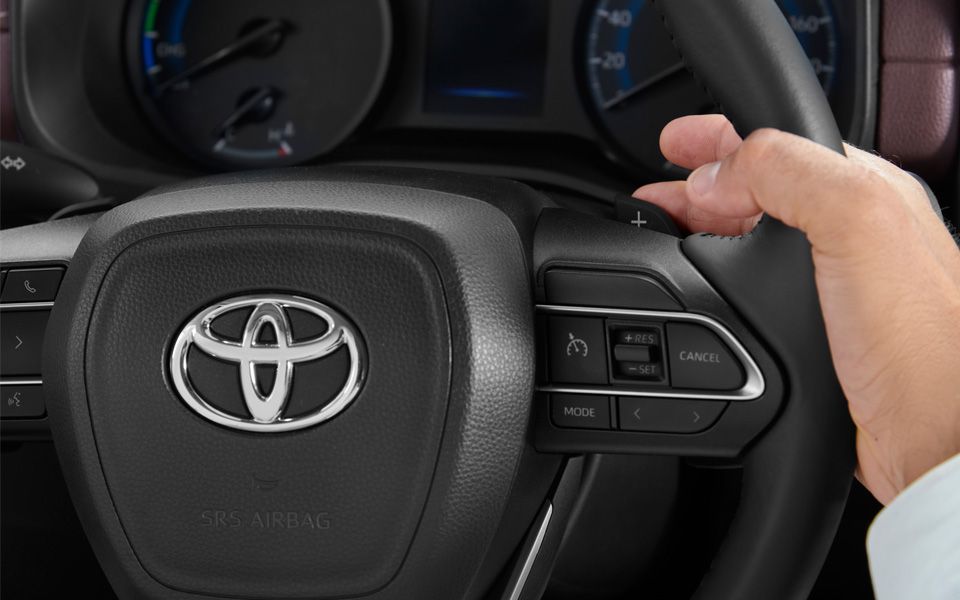Toyota Innova Image Listing 17