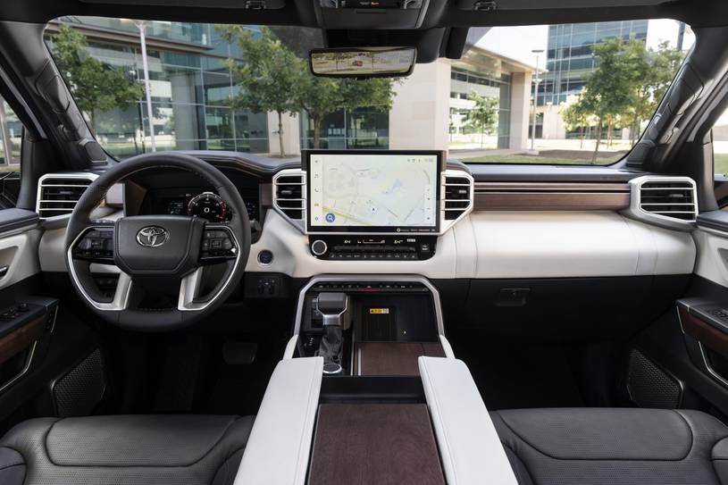 Toyota Sequoia Image Listing 4