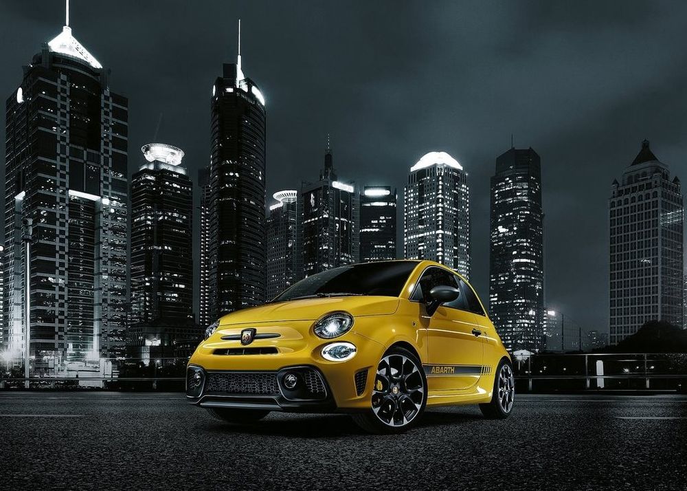Abarth 595 Image Listing 2