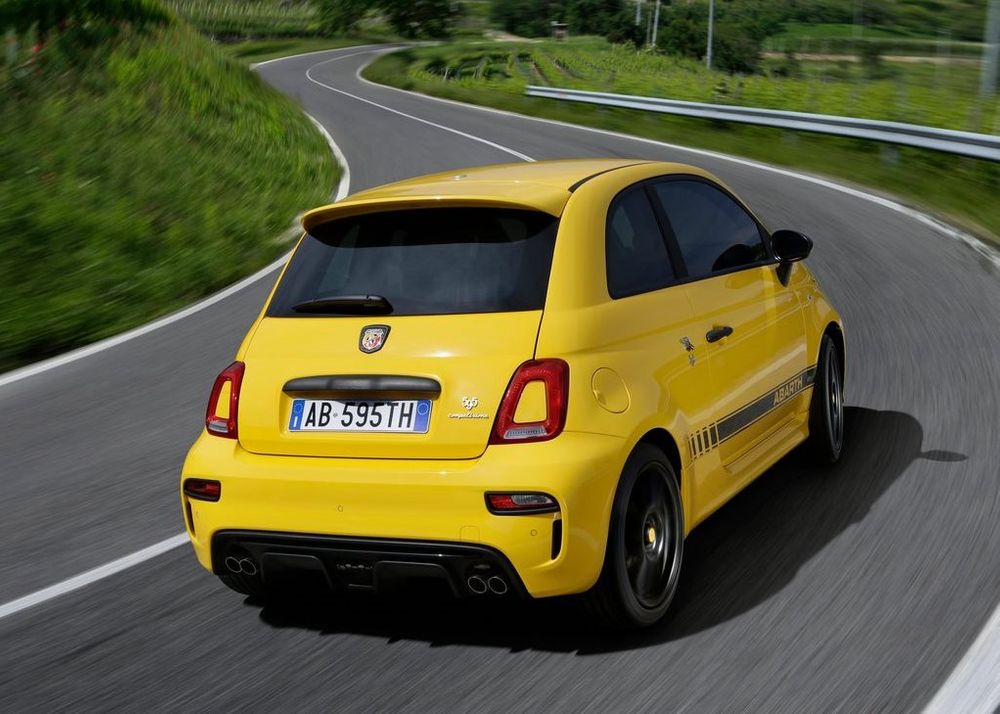 Abarth 595 Image Listing 5