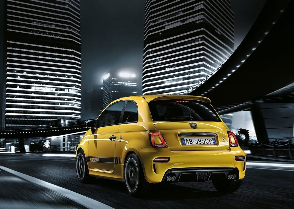 Abarth 595 Image Listing 6