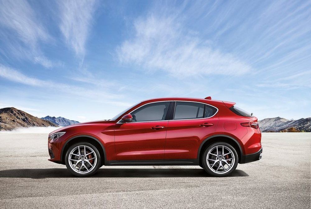 Alfa Romeo Stelvio Image Listing 5
