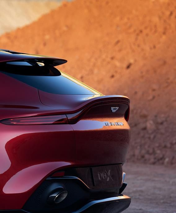 Aston Martin DBX Image Listing 5
