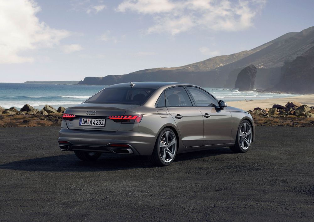 Audi A4 Image Listing 5