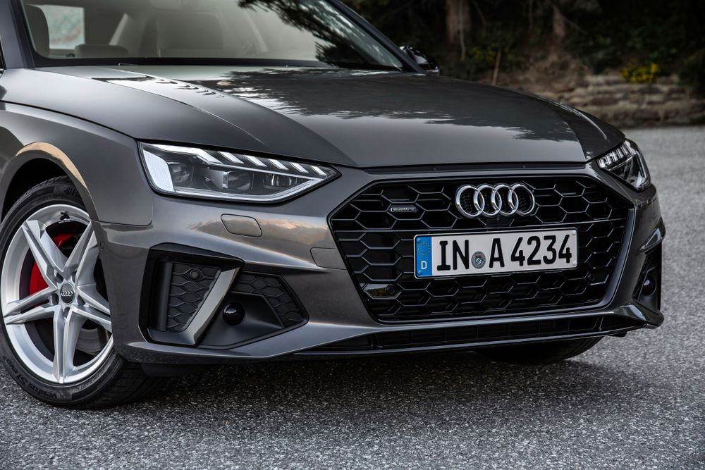 Audi A4 Image Listing 10