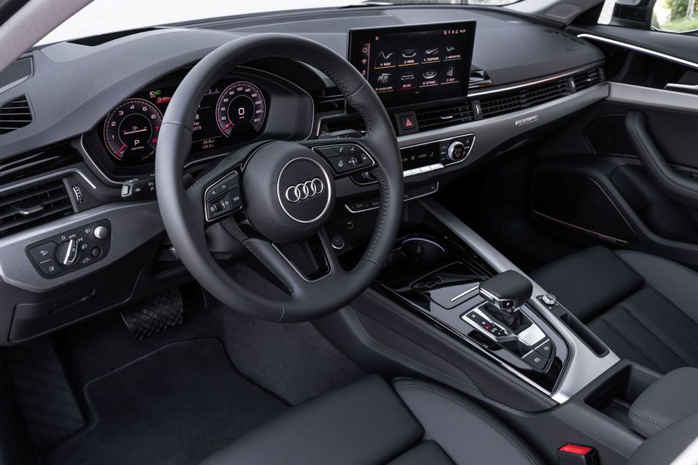 Audi A4 Image Listing 11