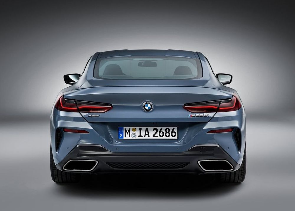 BMW 8 Series Coupe Image Listing 3