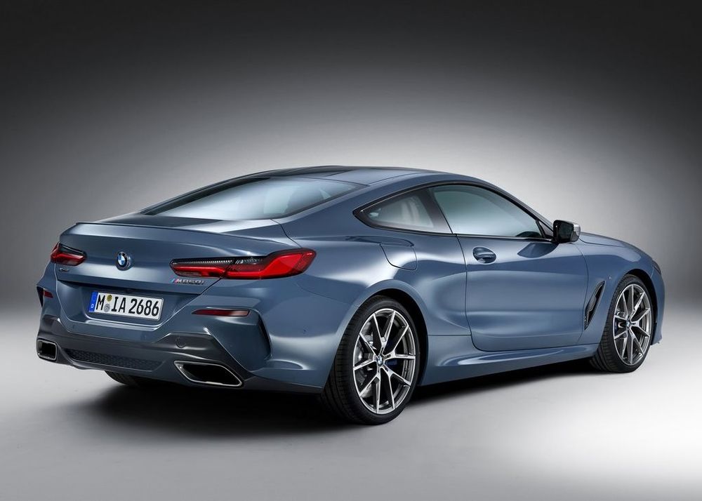 BMW 8 Series Coupe Image Listing 7