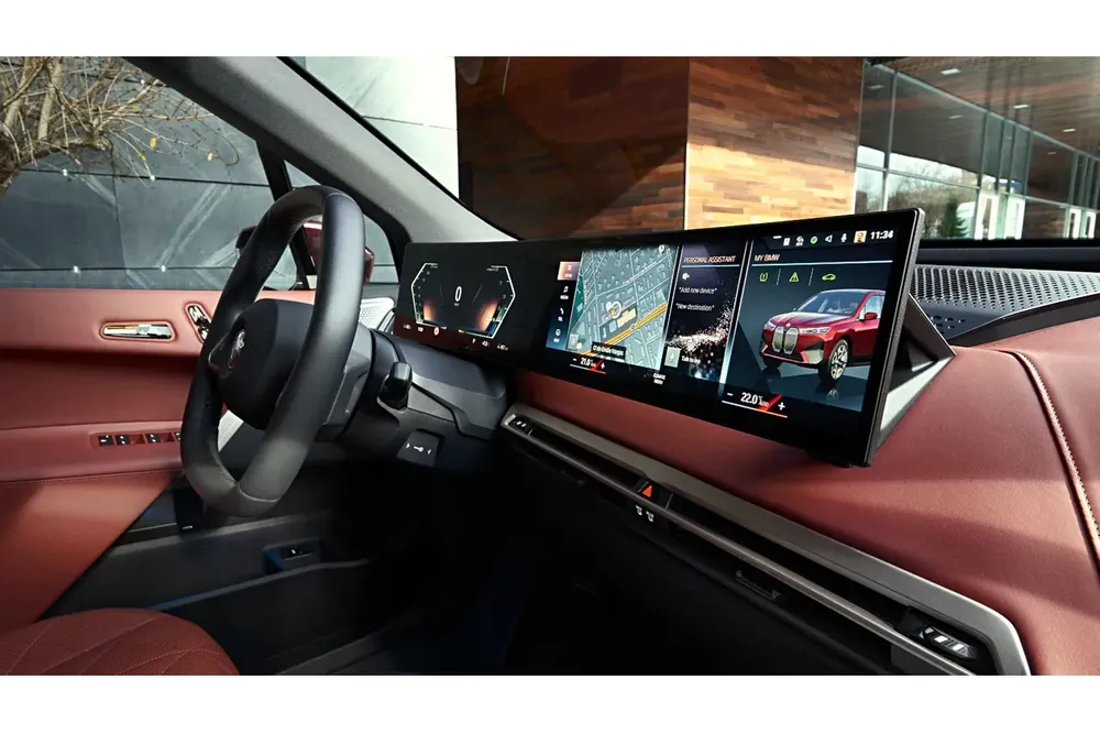 BMW IX Image Listing 13