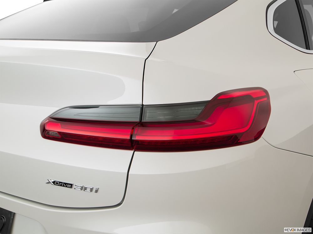 BMW X4 Image Listing 3