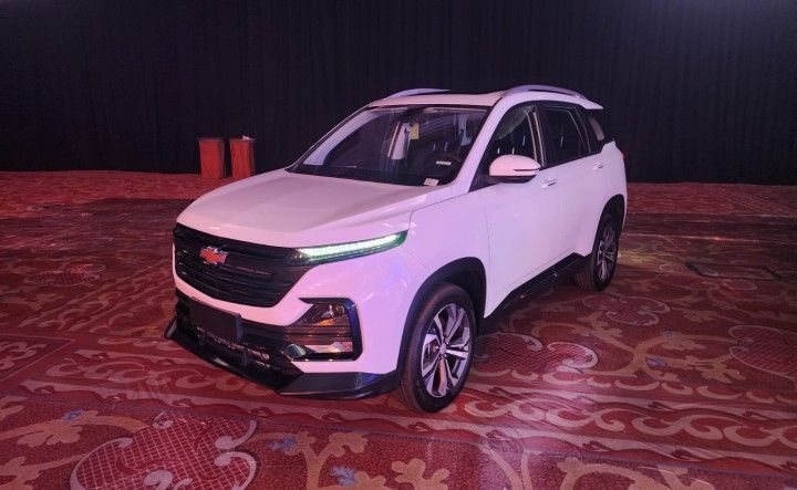 Chevrolet Captiva Image Listing 2