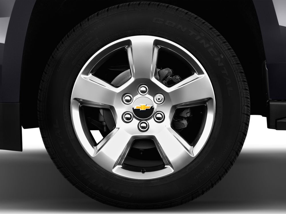 Chevrolet Suburban Image Listing 23