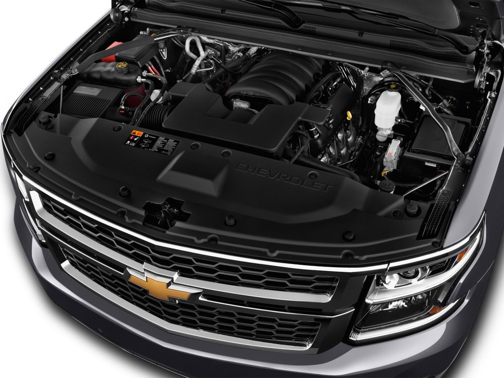 Chevrolet Suburban Image Listing 25