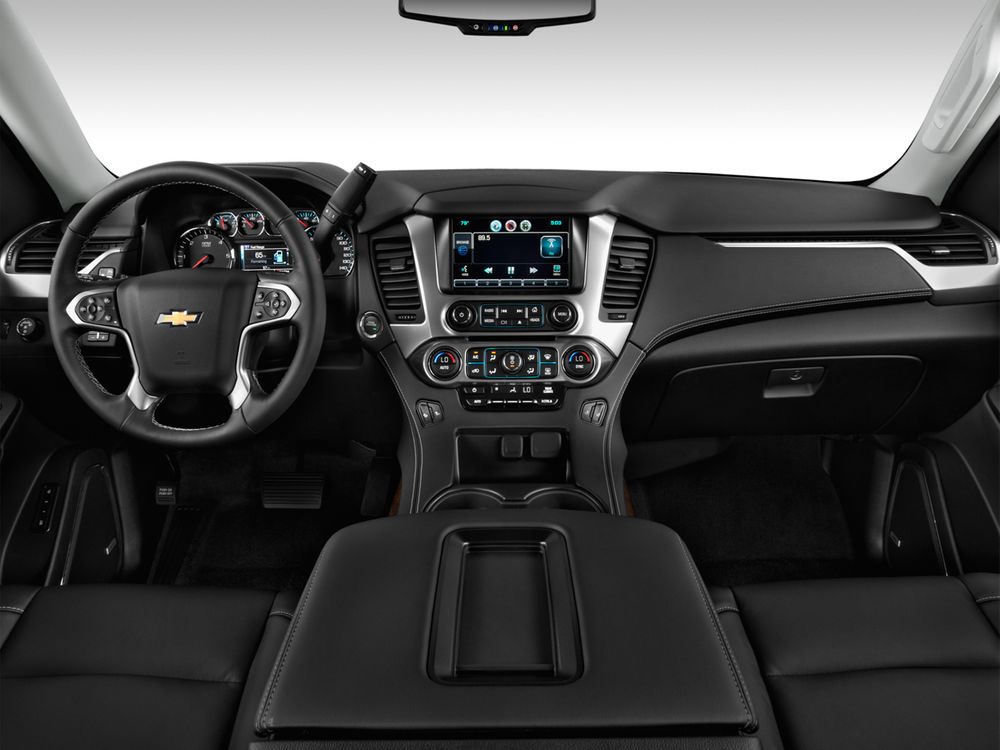 Chevrolet Suburban Image Listing 29