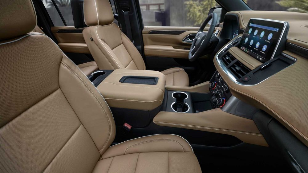 Chevrolet Suburban Image Listing 16