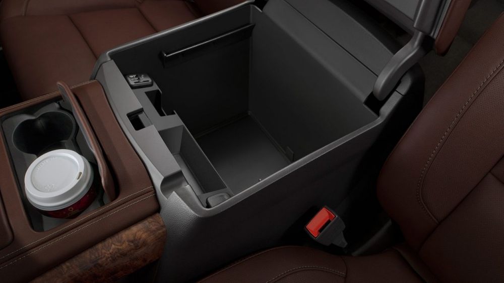 Chevrolet Tahoe Image Listing 18