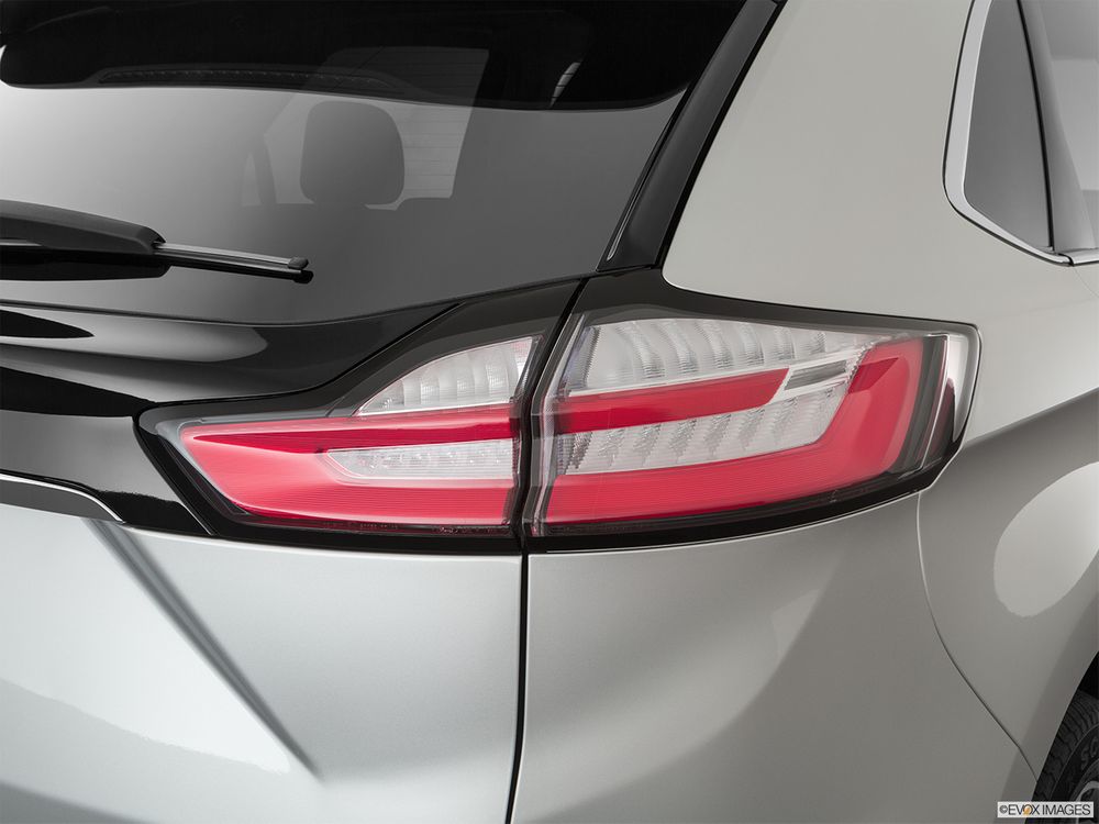 Ford Edge Image Listing 6