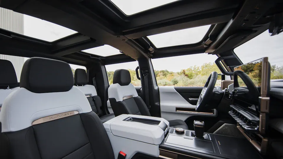 GMC Hummer EV Pickup Image Listing 8