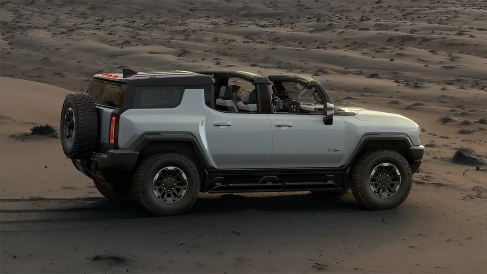 GMC Hummer EV SUV Image Listing 3
